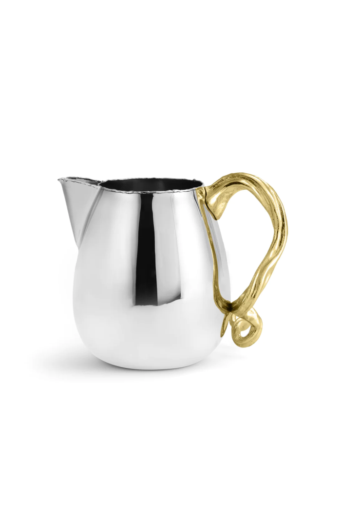 VINE PITCHER