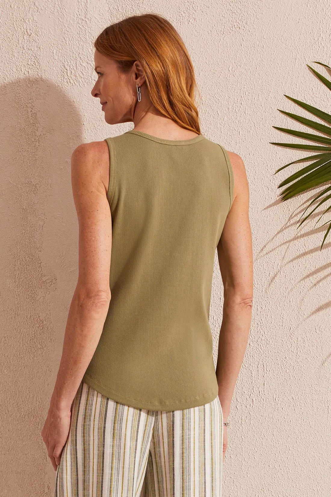 SOLID COTTON HENLEY TANK TOP