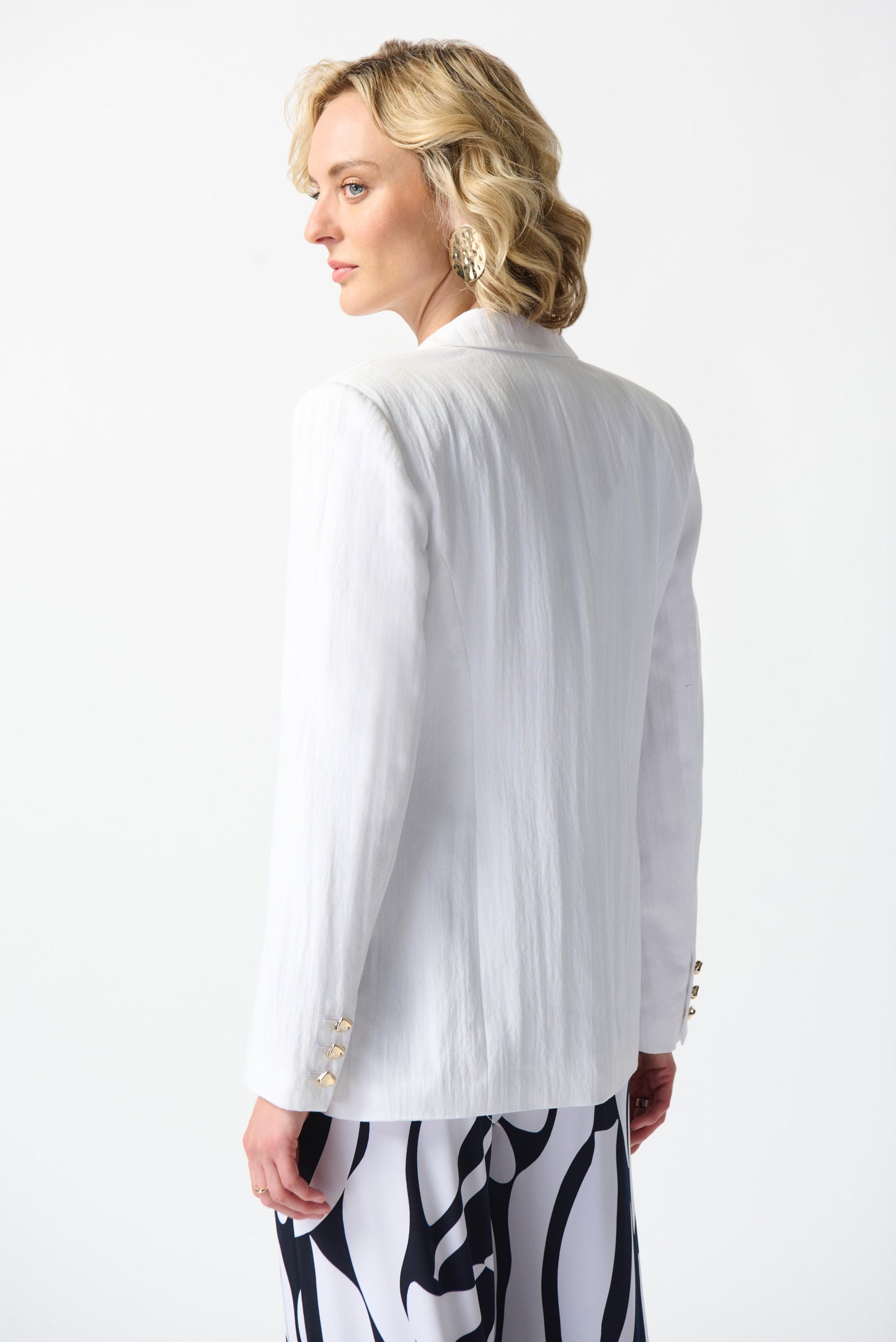 Woven Fitted Blazer