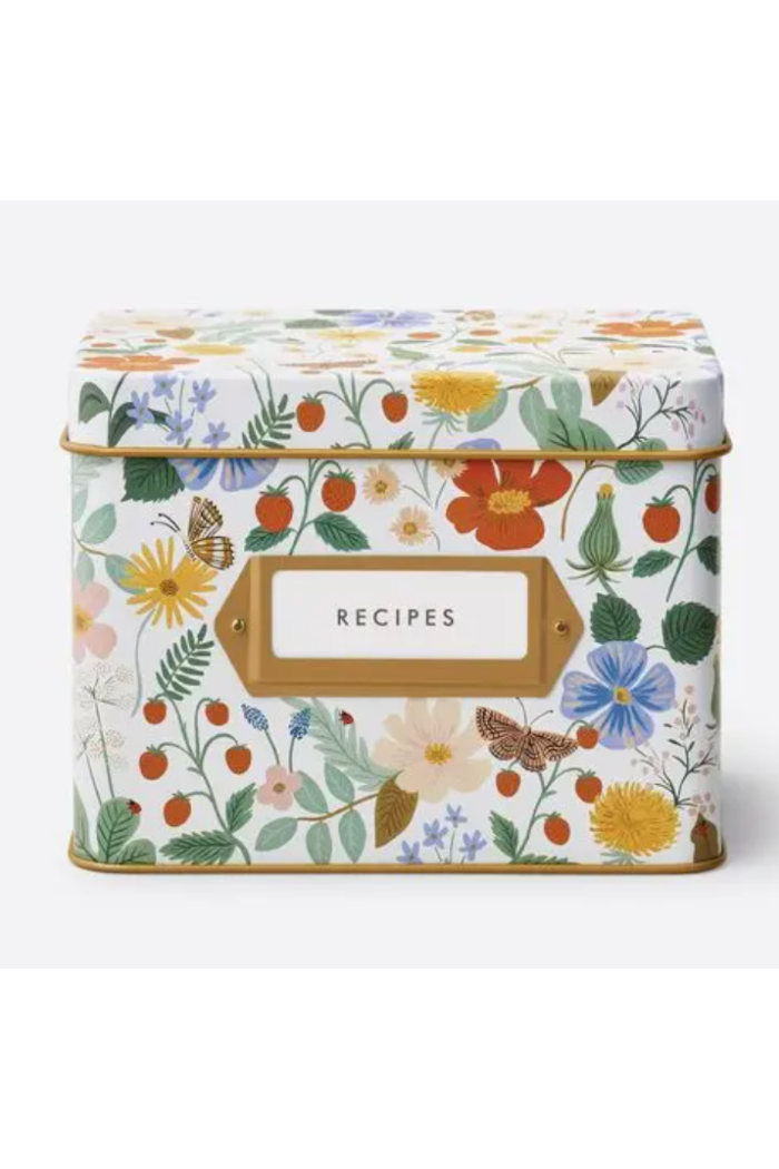 STRAWBERRY FIELDS RECIPE TIN