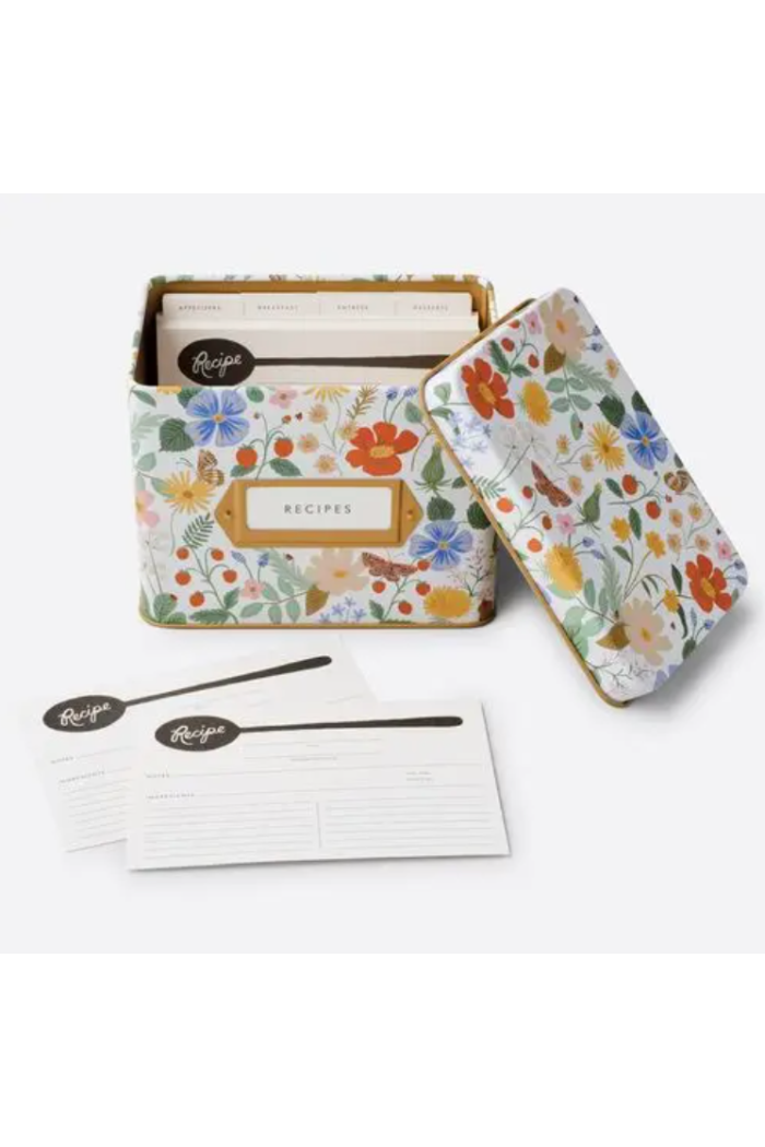 STRAWBERRY FIELDS RECIPE TIN