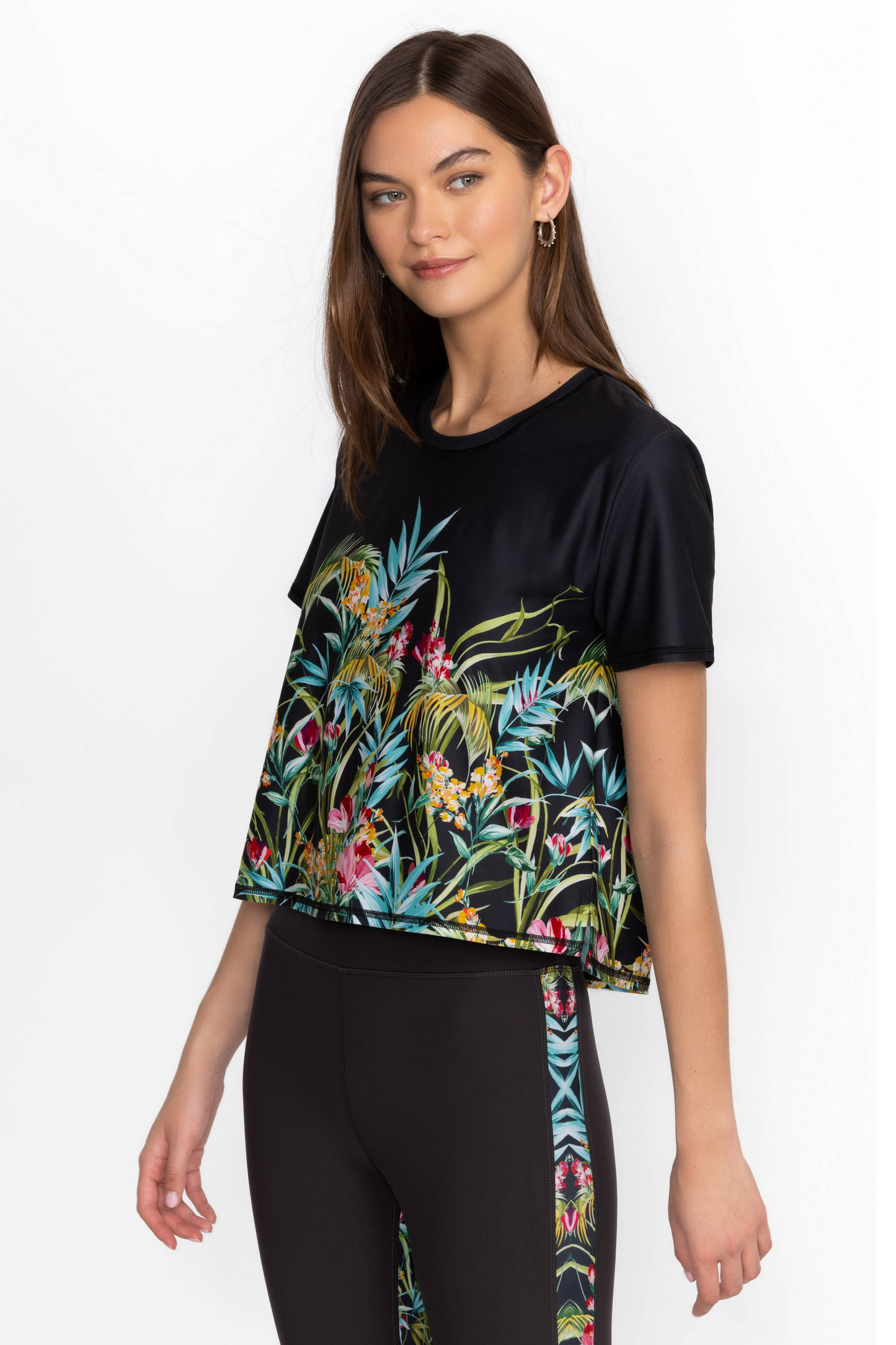 Bee Active Short Sleeve Step Hem Tee