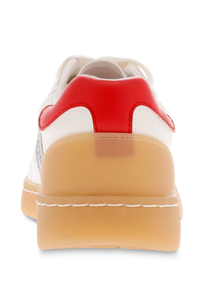 Vesta Sneaker