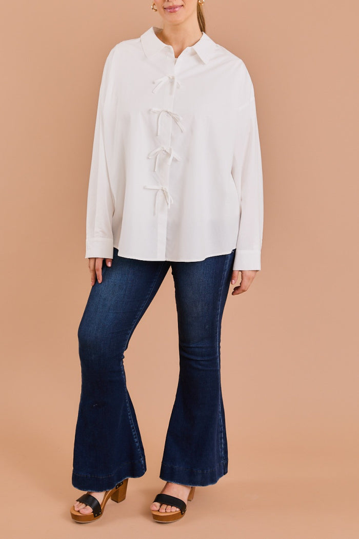 All in the Details Blouse Curvy