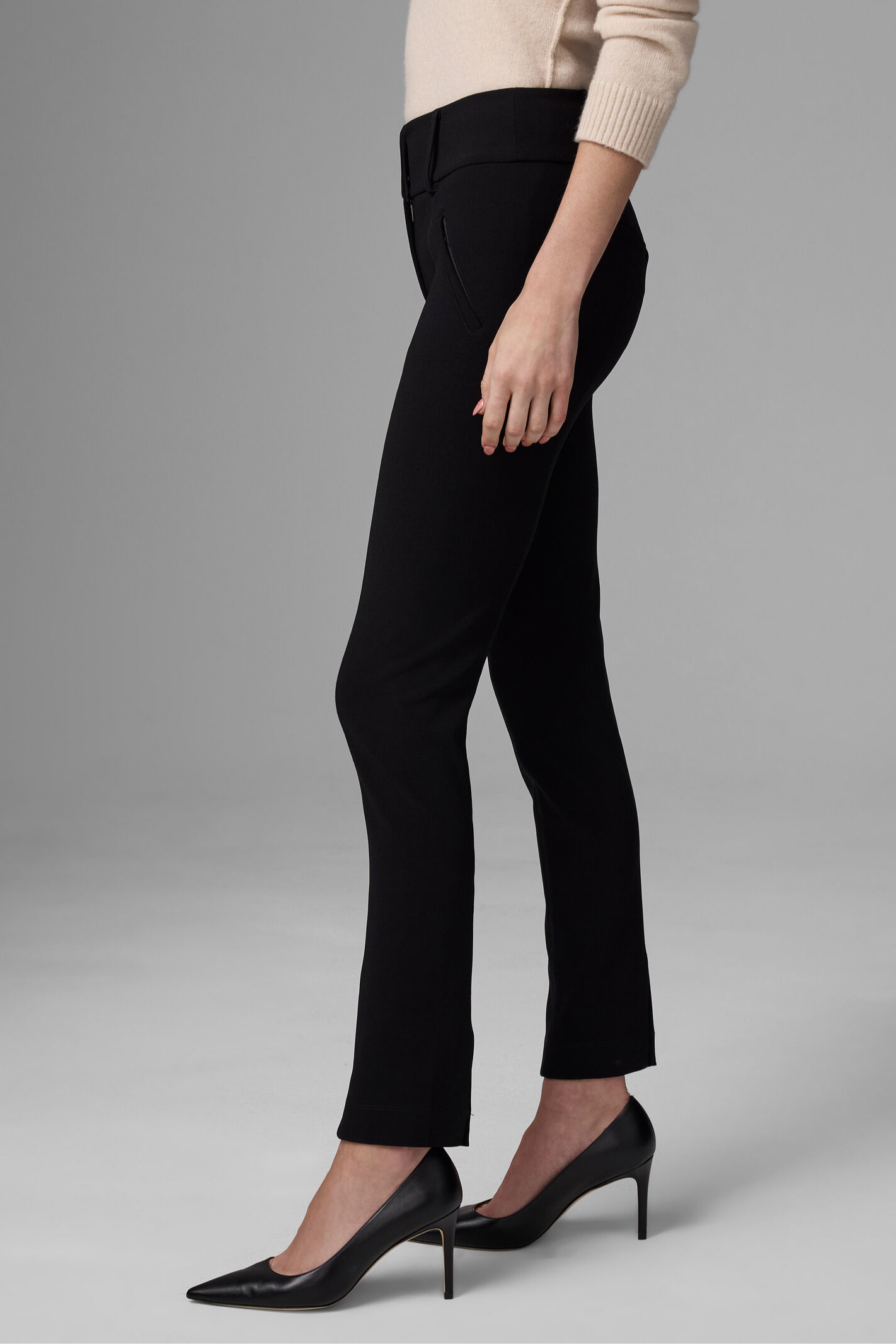 28" Knit Scuba Slim Pant - Caviar