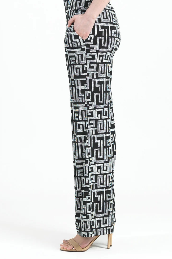Textured Geo Lines Soft Knit Pull-On Pant