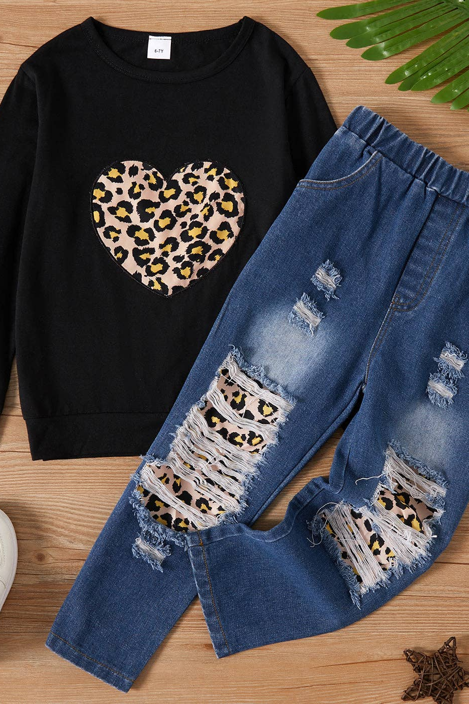 2-piece Girl Sweatshirt and Ripped Jeans Set