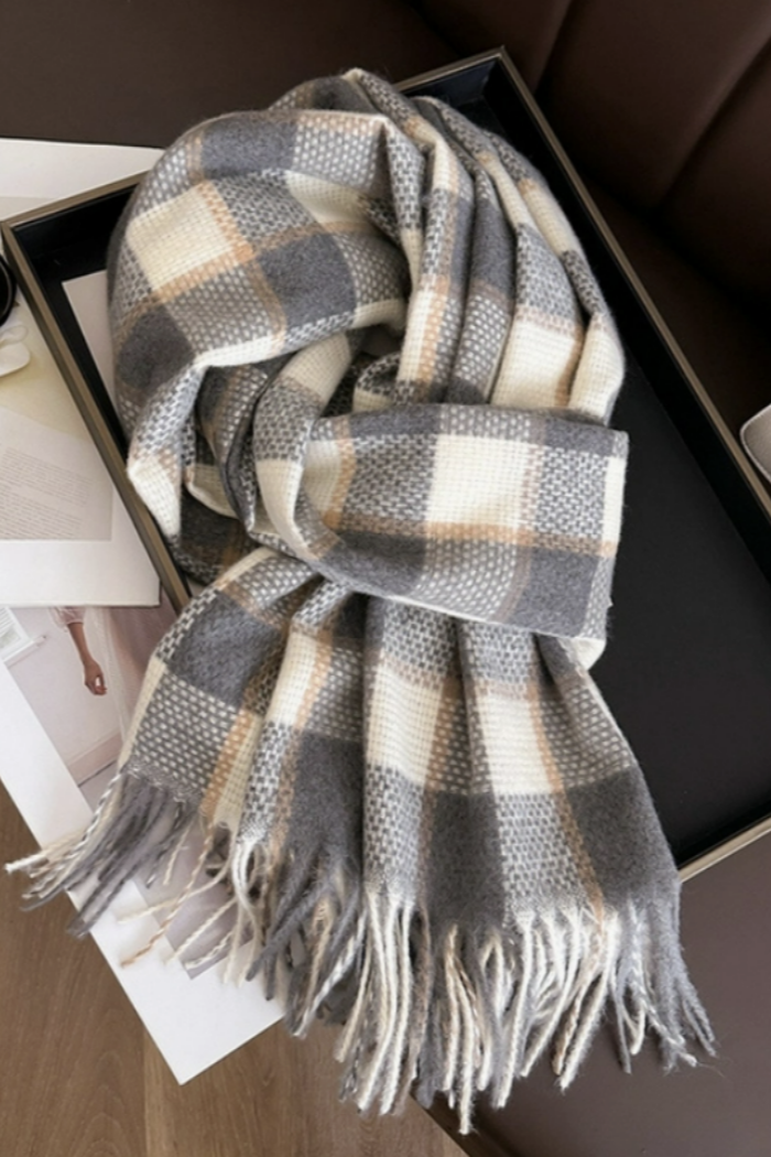 Winter Fashion Tassle Scarf