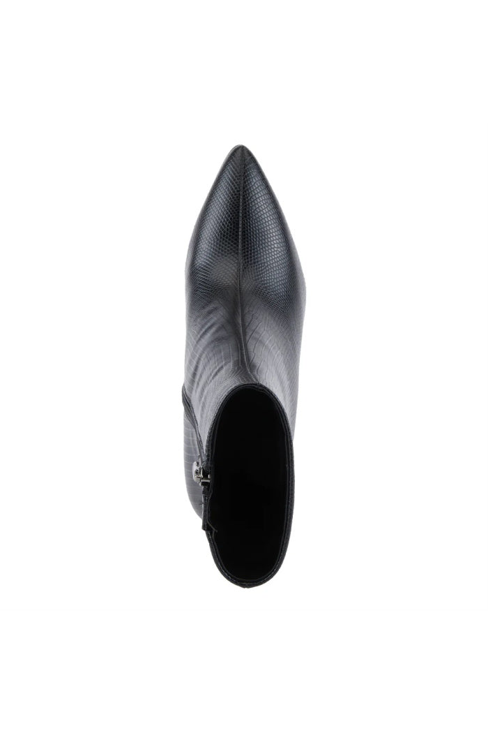 Azura Attention Boot