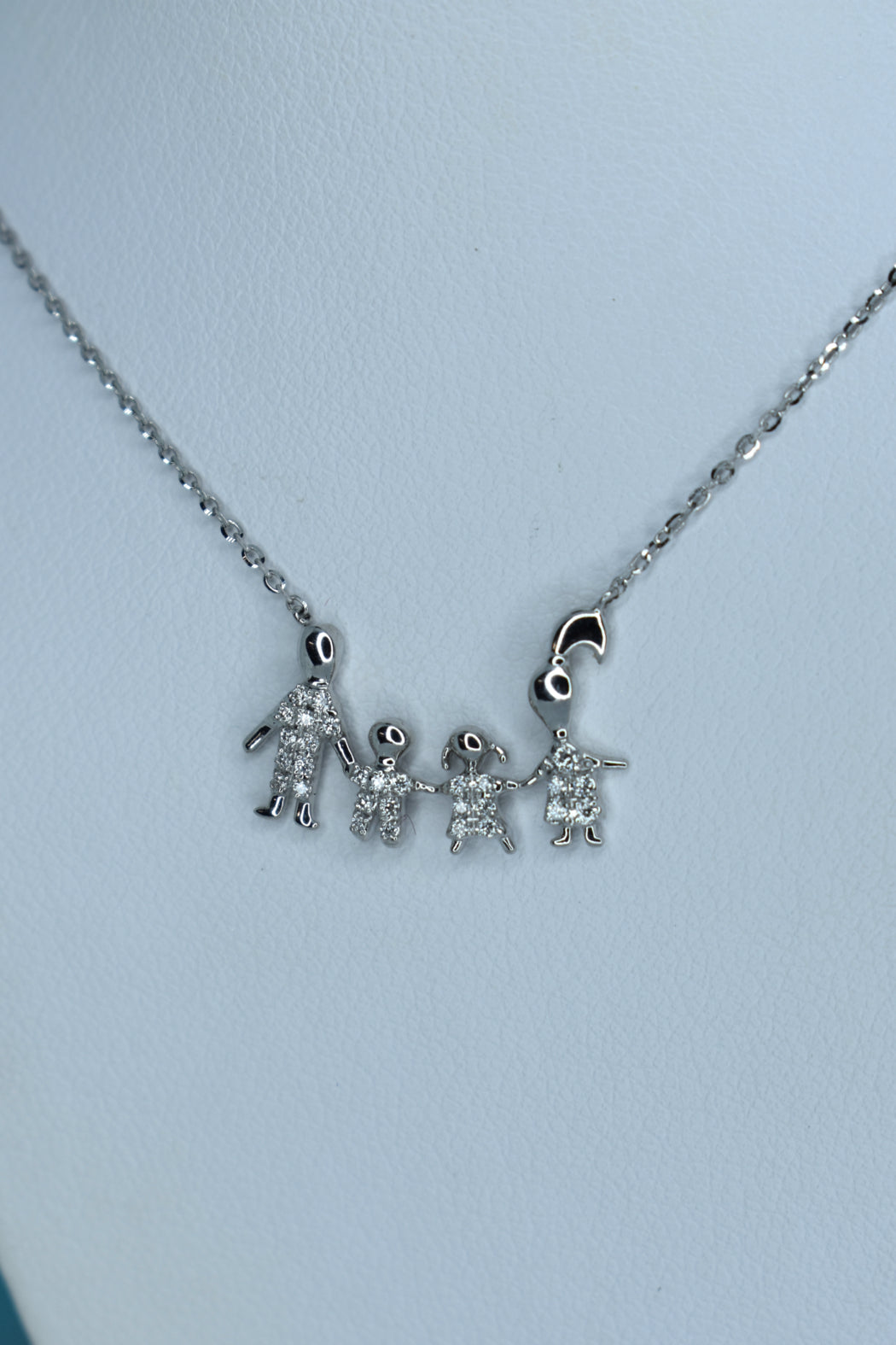 18kt White Gold Diamond Family Necklace
