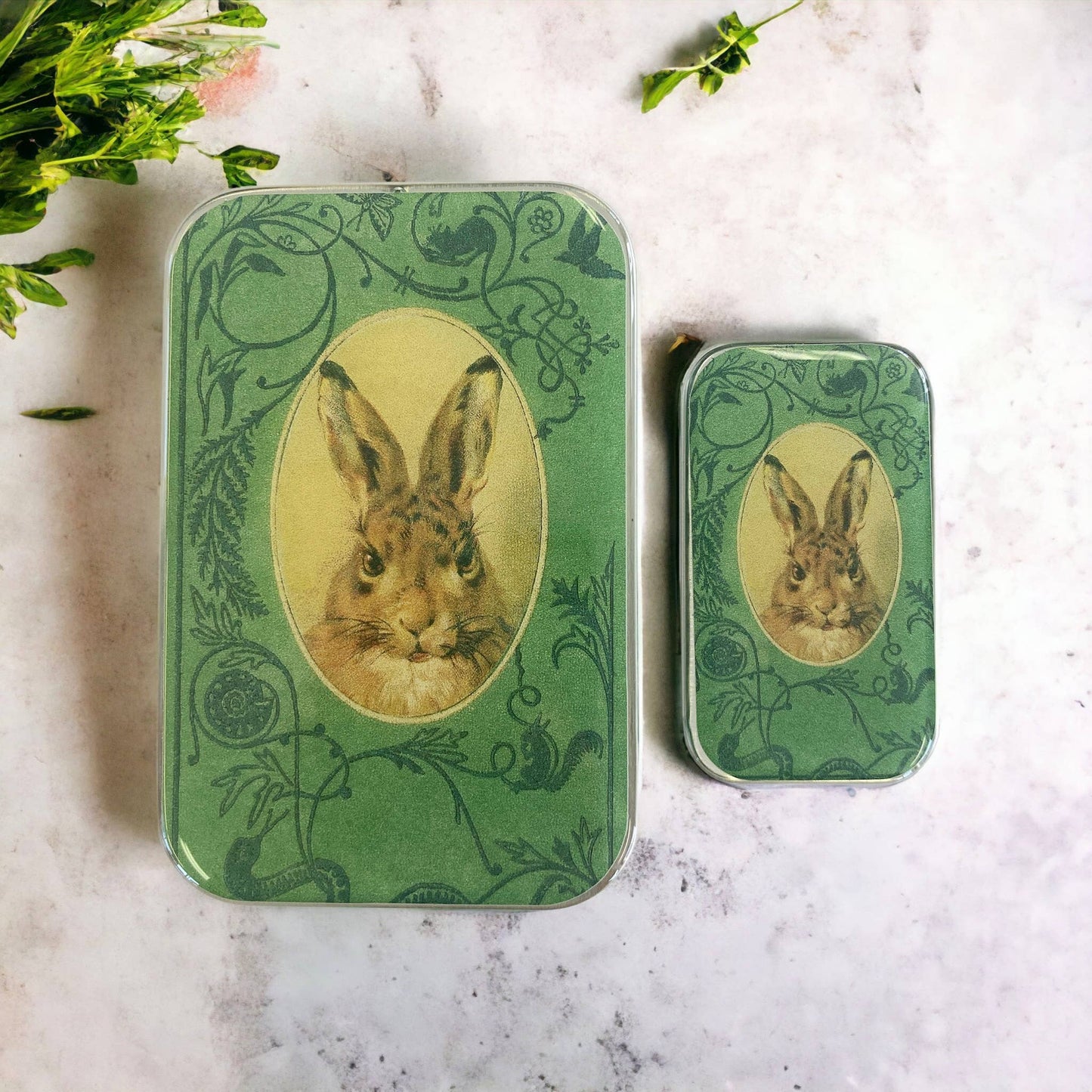 Bunny notions tin, stitch marker tin: Small