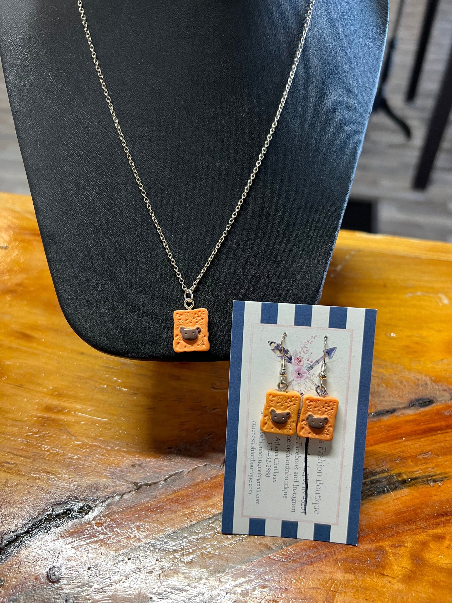 Sterling Silver .925 Bread Necklace