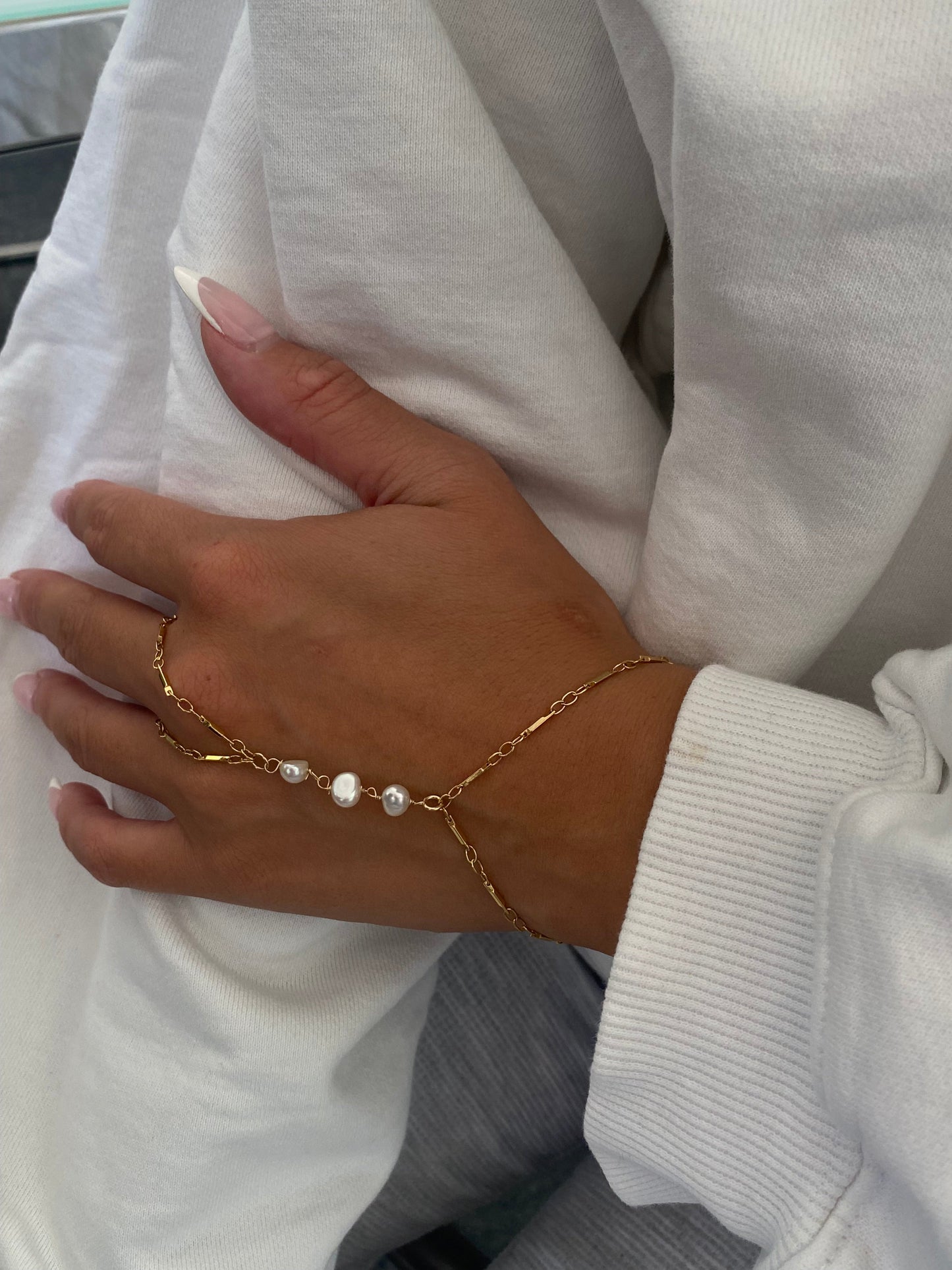 The Sydney Hand Chain