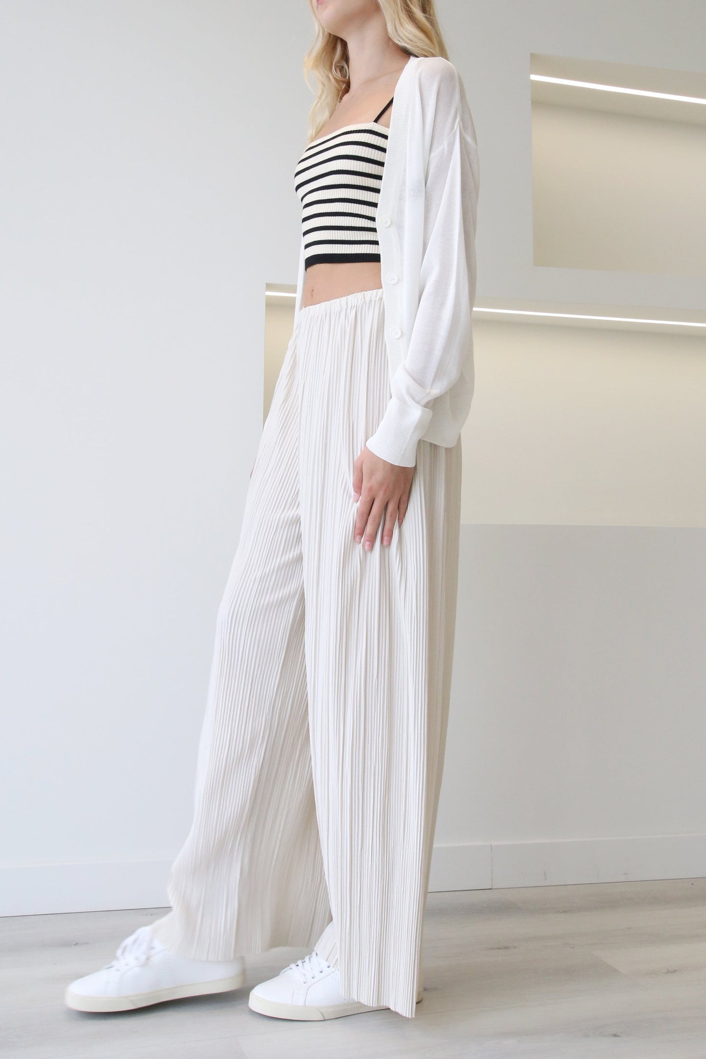 Sunblock Cardigan White