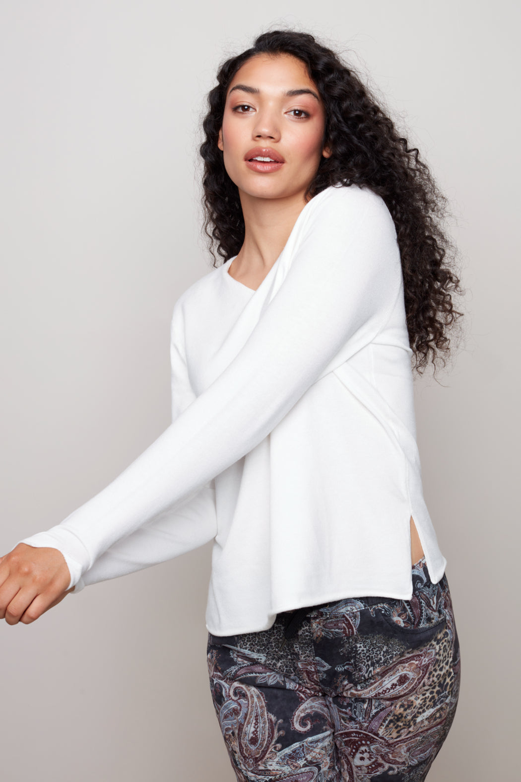 Basic V-neck Sweater