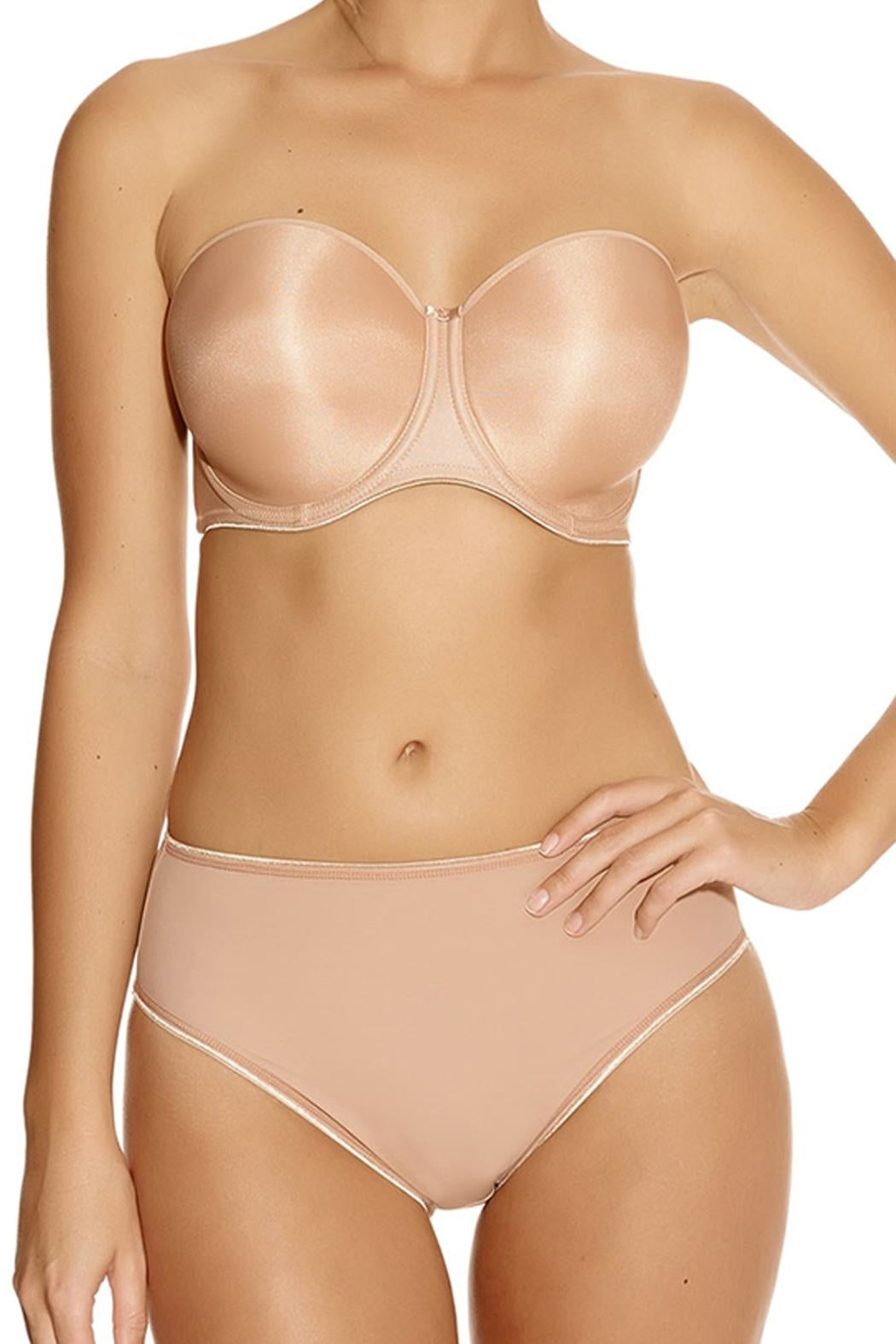 Smoothing Moulded Strapless Bra
