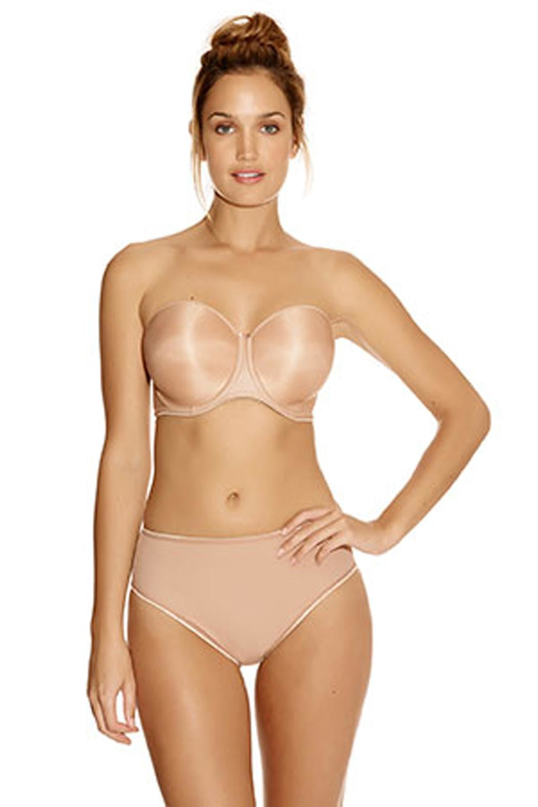 Smoothing Moulded Strapless Bra
