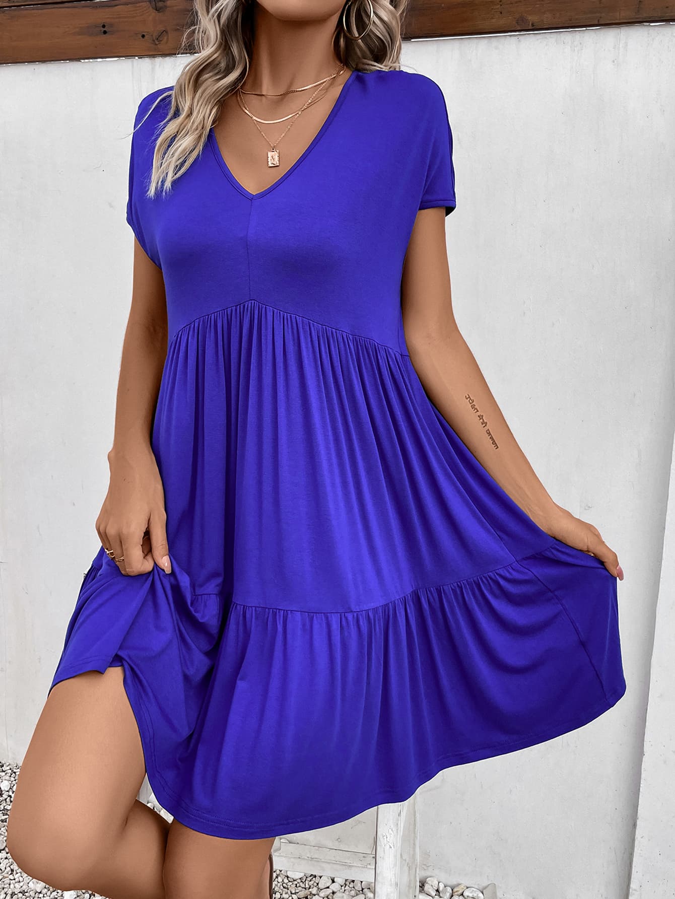 V-Neck Short Sleeve Dress With Pockets
