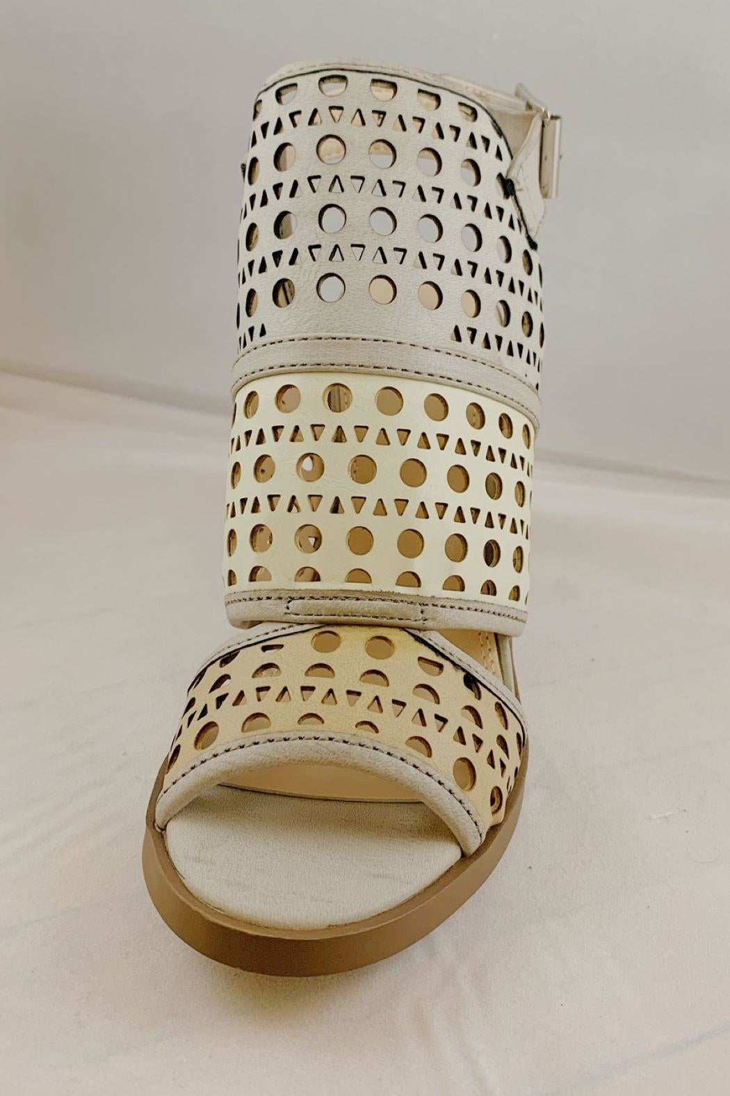 Triple Tone Wedge