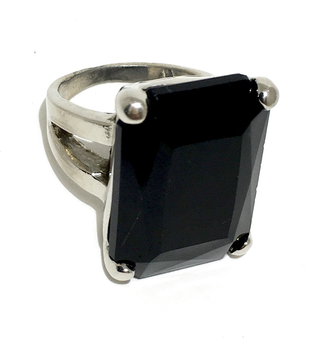 The Urban Charm Jet Black Crystal Silver Ring