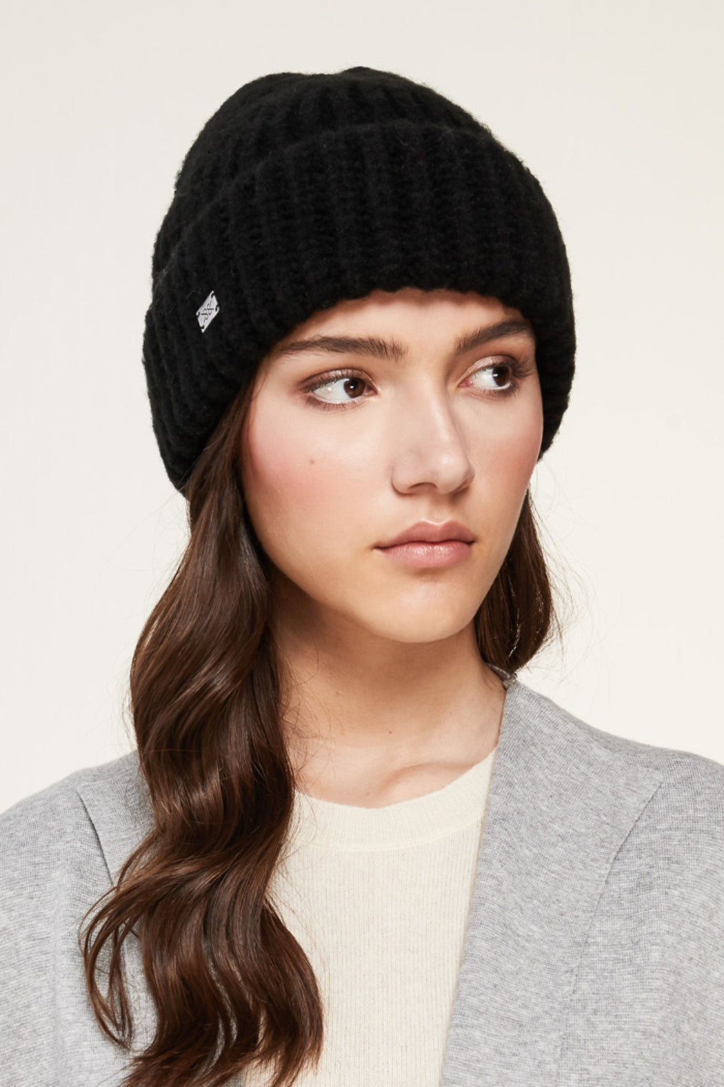 SOIA & KYO KNIT HAT