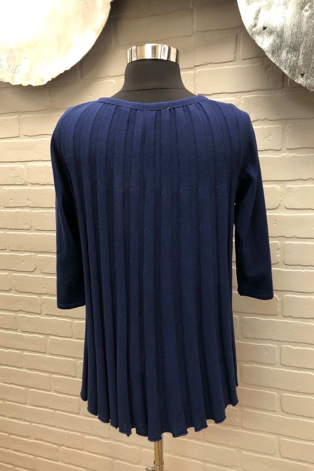 Swing sweater