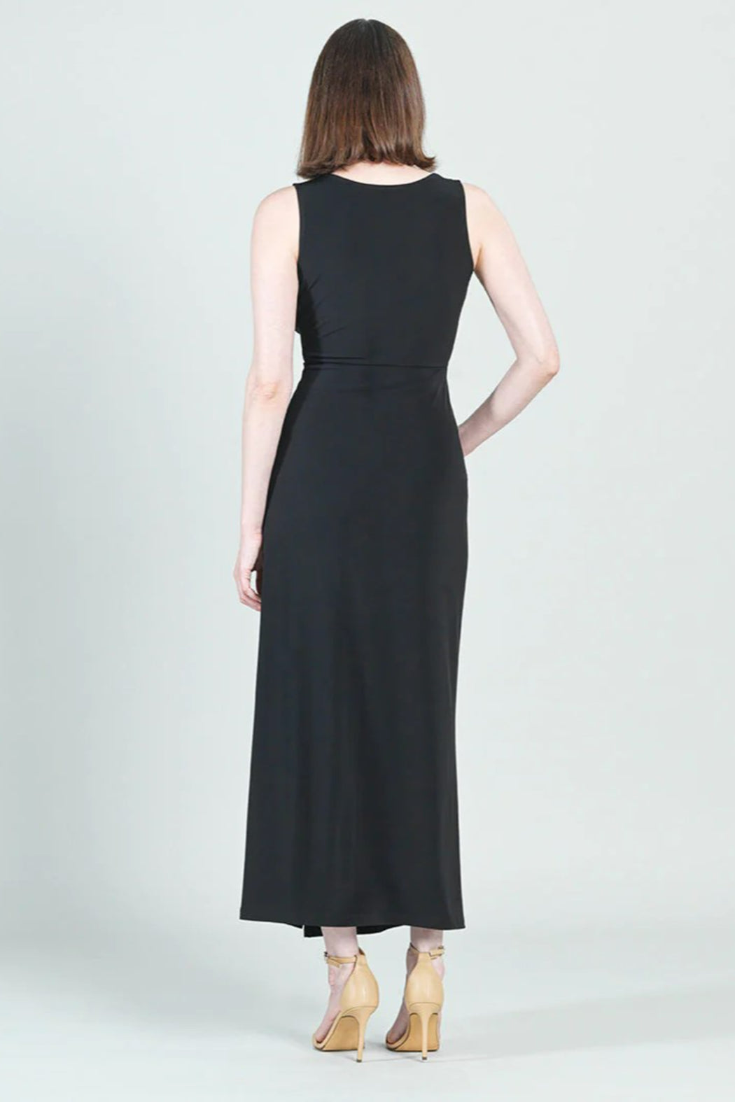 V-Neck Maxi-Dress Twist-knot Front