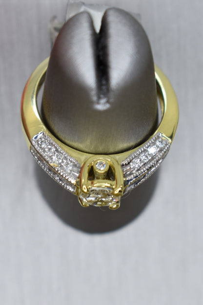 14kt Yellow Gold Diamond Ring