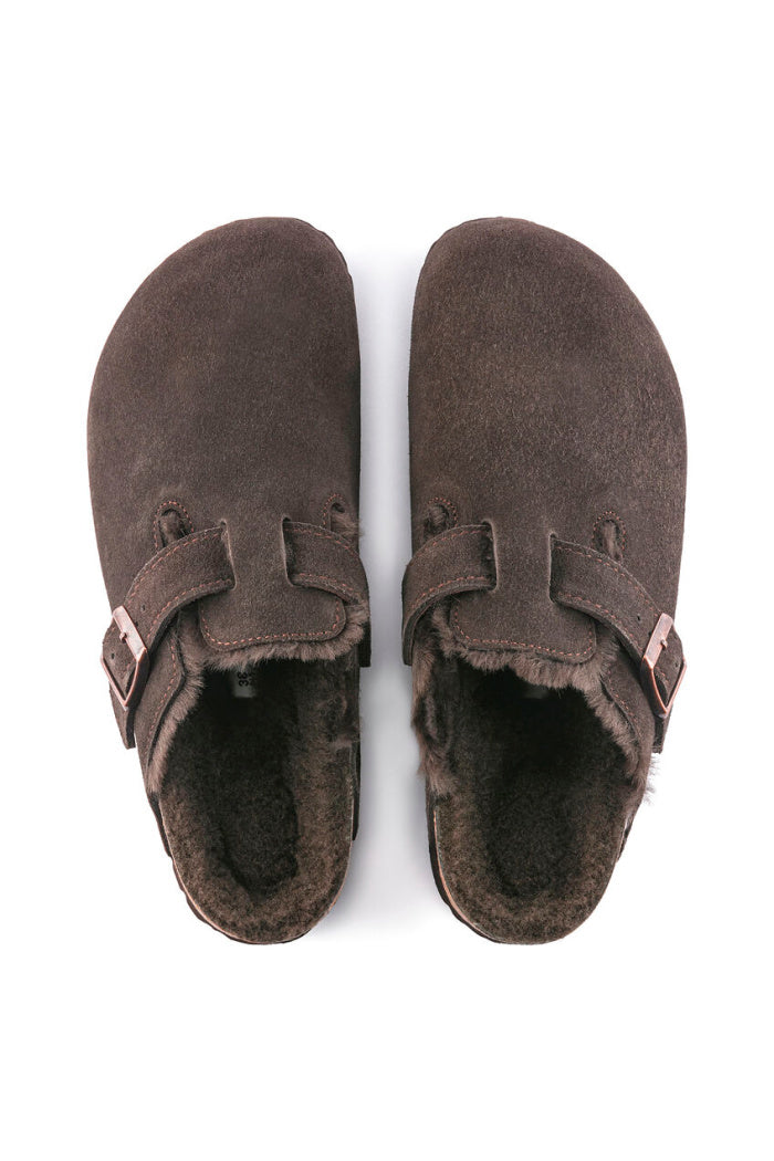 Birkenstock Boston Shearling Narrow Width in Mocca
