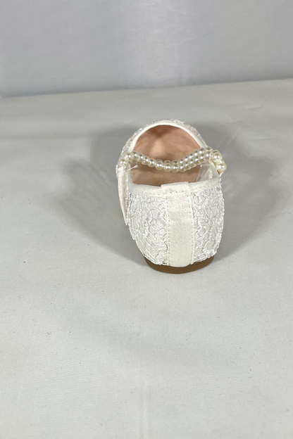 Toddler White-Lace Shoe