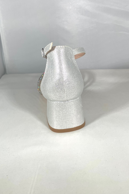Wide-Width Silver Shoe
