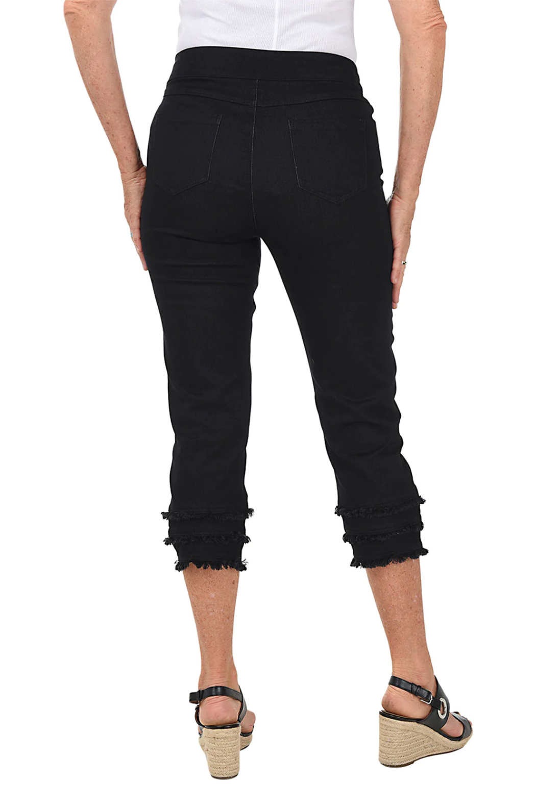 Triple Fringe Pull-On Capri