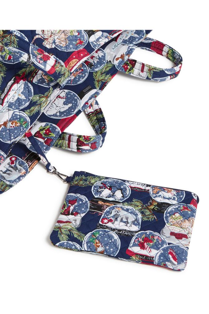 Snow Globes Grand Tote Set
