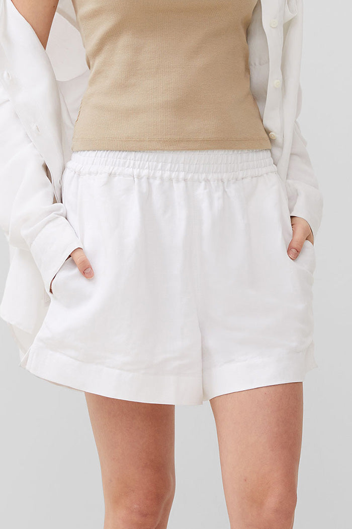 Birdie Linen Short