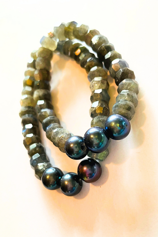 Tahitian Beauty Labradorite Bracelet