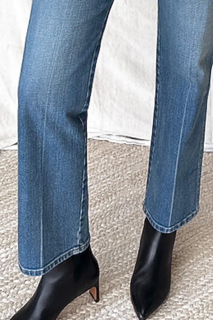 Treasure Straight Ankle Jean