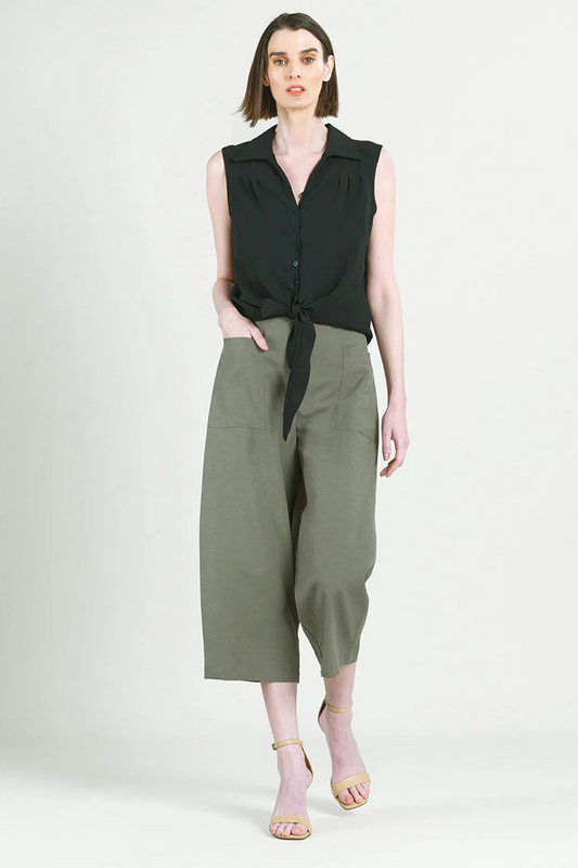 Textured Sleeveless Collared Button Blouse
