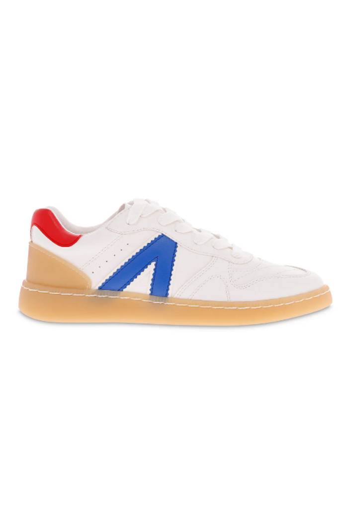 Vesta Sneaker