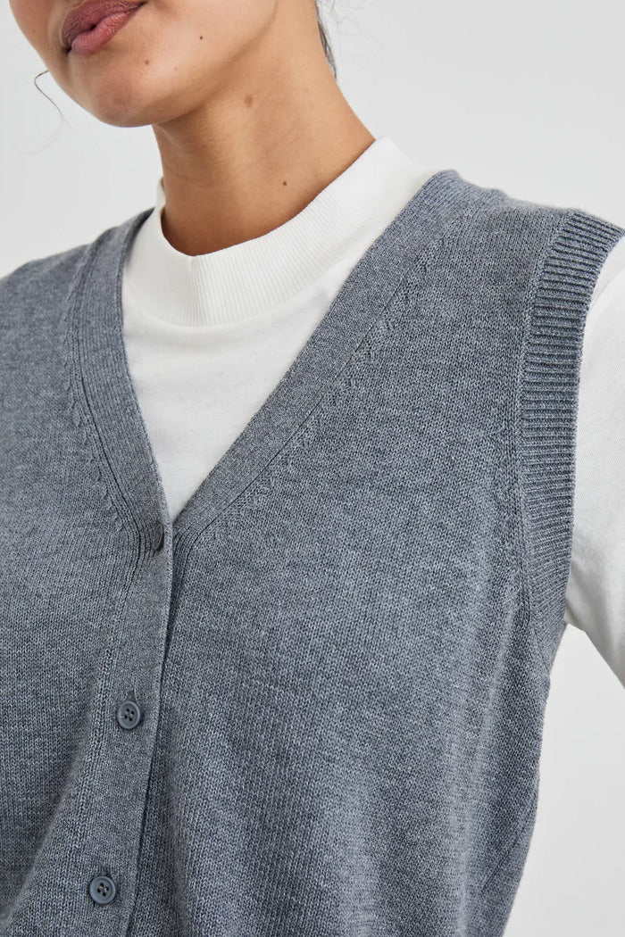 Annika Sleeveless Vest