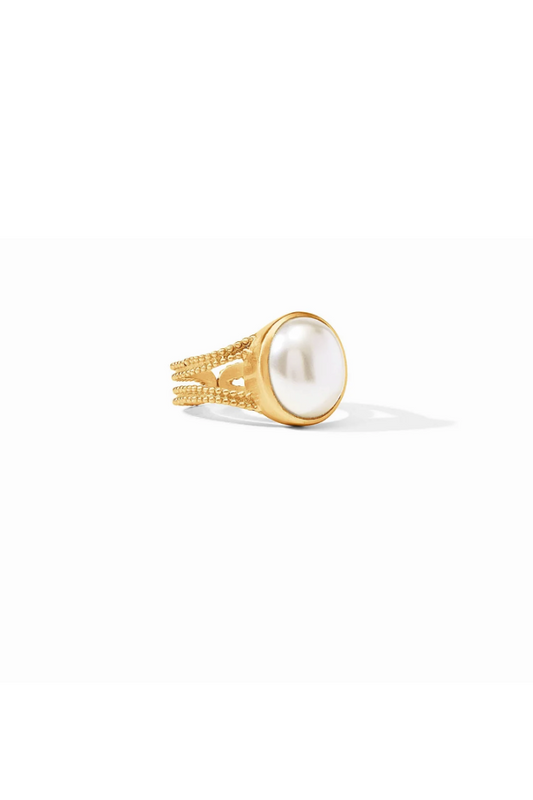 Cabochon Ring
