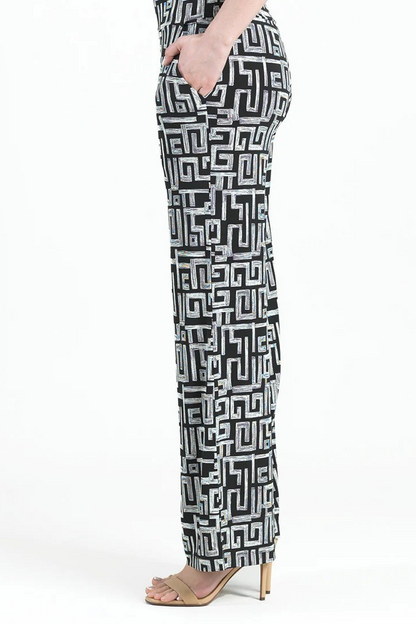 Textured Geo Lines Soft Knit Pull-On Pant