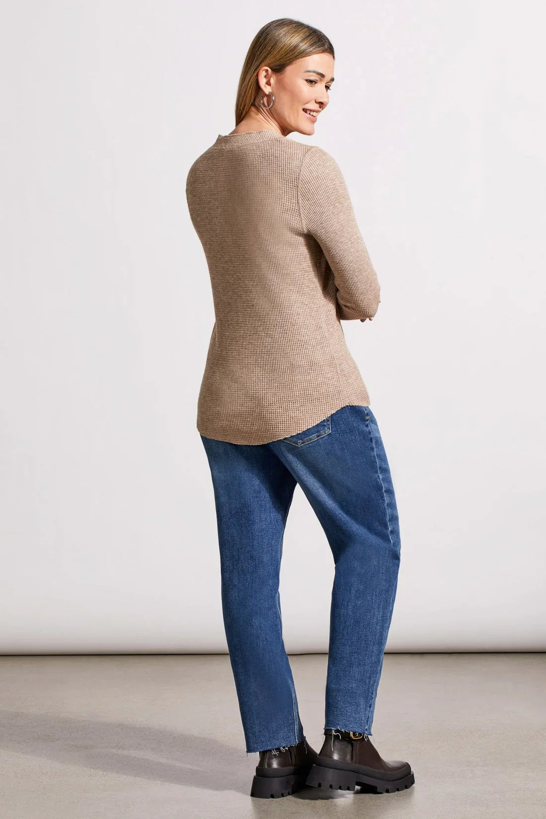 SOFT WASHED WAFFLE HENLEY TOP WITH BUTTONS