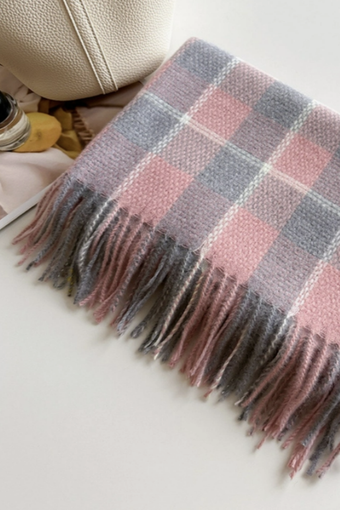Winter Fashion Tassle Scarf