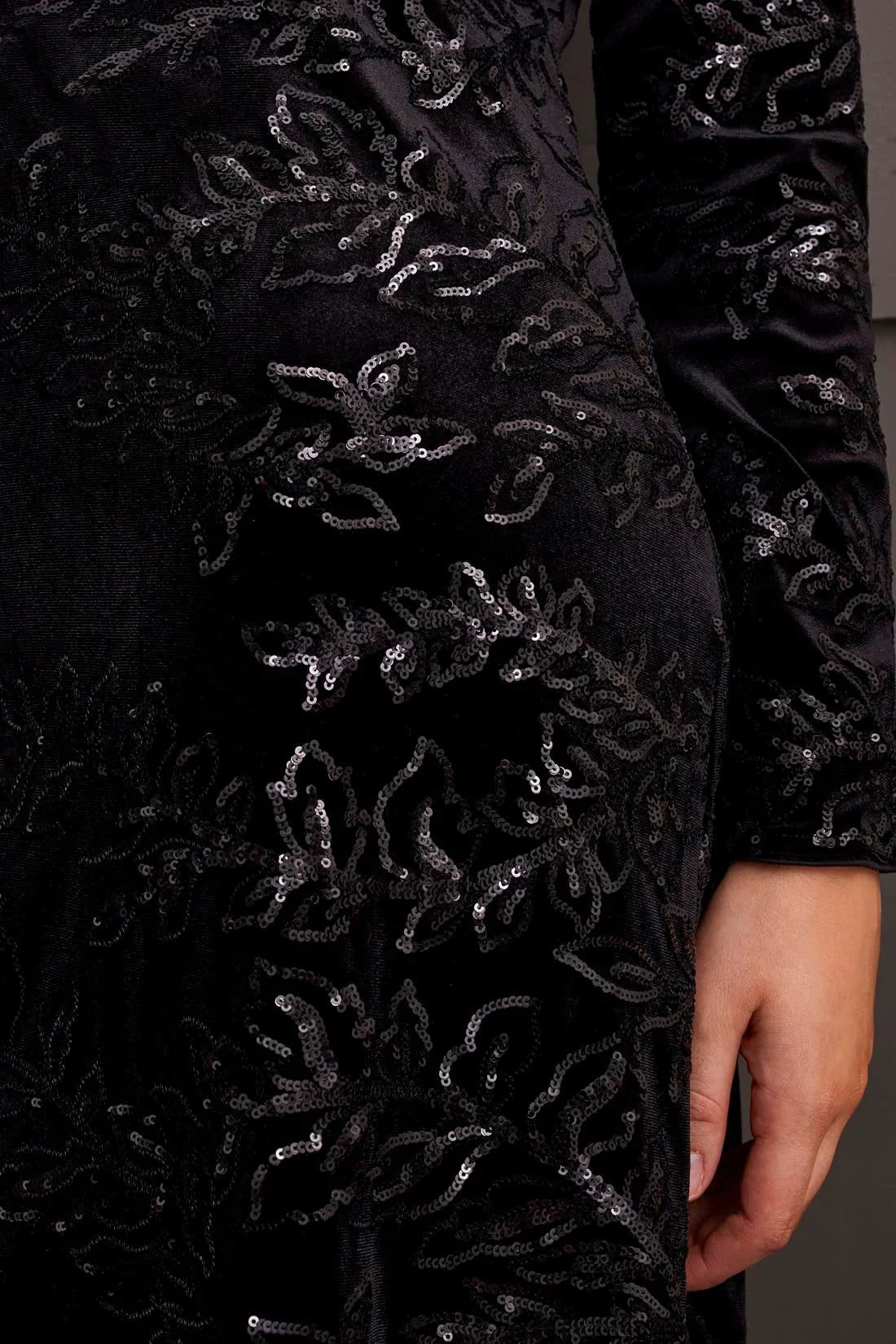 TRIBAL FEMME SPARKLE LINED VELVET DRESS