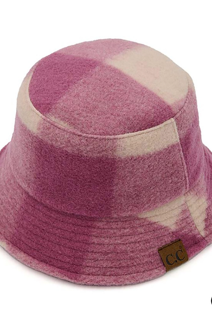 C.C Checkered Pattern Fleece Bucket Hat