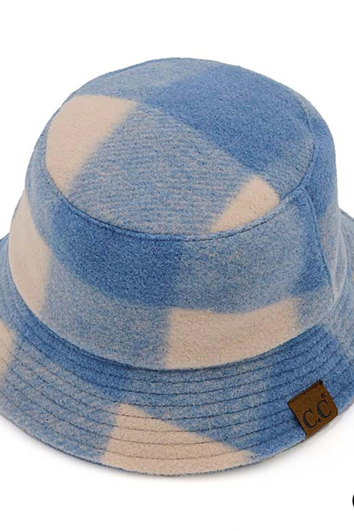 C.C Checkered Pattern Fleece Bucket Hat
