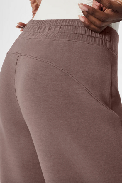 AirEssentials Wide Leg Pant