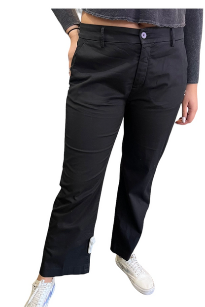 New York Cropped Chino Pants