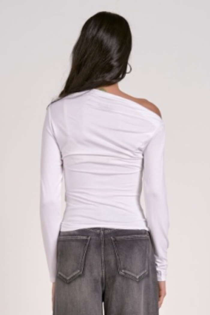 OFF SHOULDER TOP