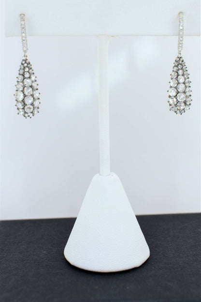 18kt White Gold Diamond Earrings